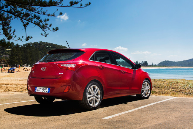 Обои картинки фото автомобили, hyundai, 5-door, i30, красный, 2015г, gd, au-spec