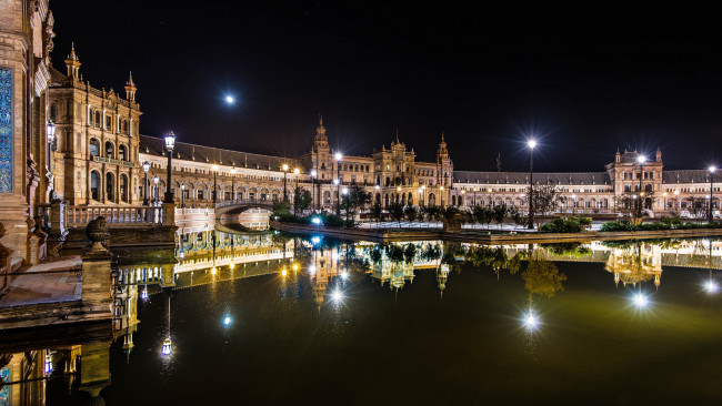 Обои картинки фото seville, города, севилья , испания, ночь, дворец, площадь