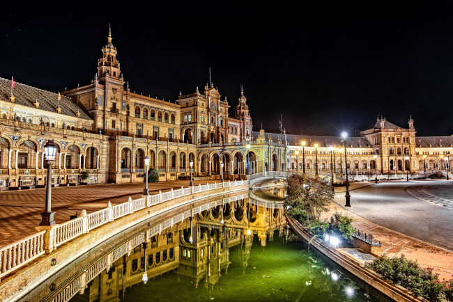 Обои картинки фото seville, города, севилья , испания, дворец, площадь, ночь