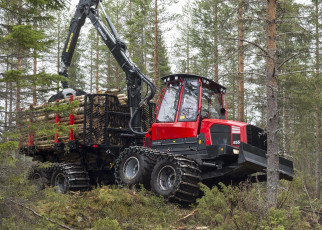 Картинка техника лесоповалочная+техника komatsu