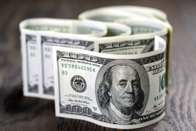 Обои картинки фото разное, золото,  купюры,  монеты, банкноты, доллары