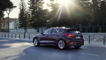 обоя ford focus hatchback vignale 2019, автомобили, ford, focus, vignale, hatchback, фиолетовый, 2019