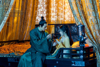 Картинка кино+фильмы lady+of+the+dynasty мужчина женщина кровать