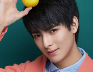 Картинка мужчины wang+hao+xuan ван хао сюань