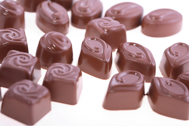 Обои картинки фото еда, конфеты,  шоколад,  мармелад,  сладости, шоколадные, ассорти