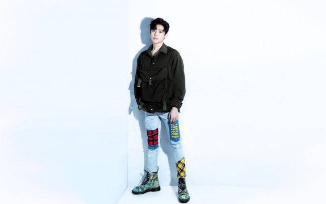 Обои картинки фото мужчины, hou ming hao, актер, куртка, джинсы