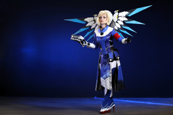 Картинка девушки мария+давыдова+ lady+melamory образ косплей оружие крылья