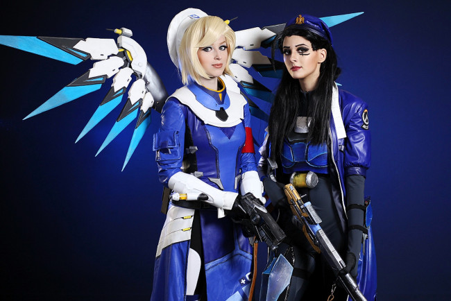 Обои картинки фото девушки, мария давыдова , lady melamory, образы, косплей, костюмы, наряды, оружие, крылья