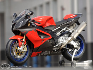 Картинка мотоциклы aprilia