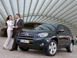 Картинка автомобили toyota джип