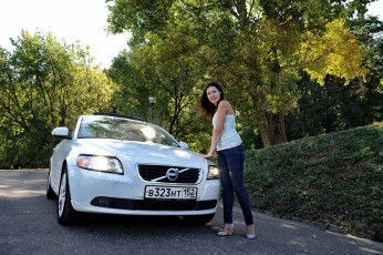 Картинка автомобили авто девушками