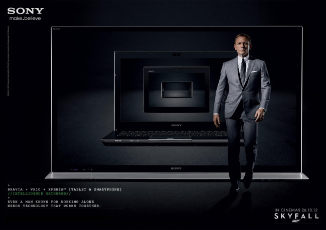 Обои картинки фото sony, бренды, daniel, craig, компьютер, ноутбук