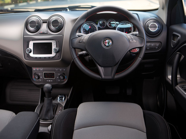 Обои картинки фото автомобили, спидометры, торпедо, 2014, 955, au-spec, alfa, romeo, mito