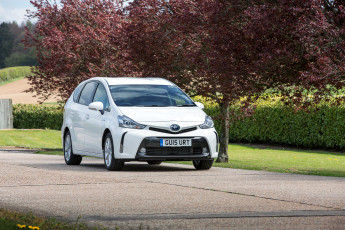 Картинка автомобили toyota 2015г zvw40w uk-spec prius