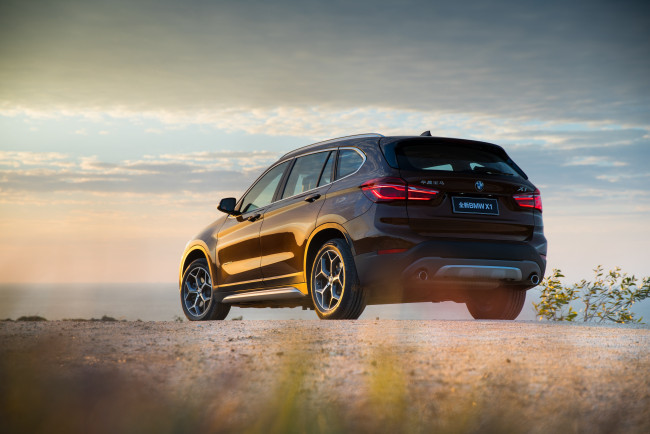 Обои картинки фото автомобили, bmw, f49, 2016г, x1, xdrive25li, xline