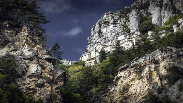 Картинка города -+здания +дома дома скалы горы