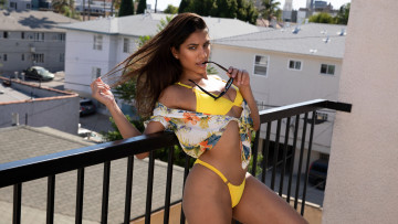 Картинка daniella+vioti девушки daniella vioti девушка модель брюнетка красотка поза флирт стройная сексуальная