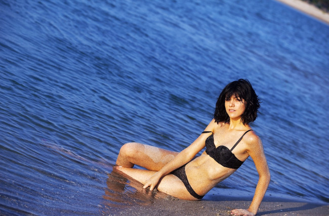 Обои картинки фото lana g, девушки, - брюнетки,  шатенки, брюнетка, белье, море