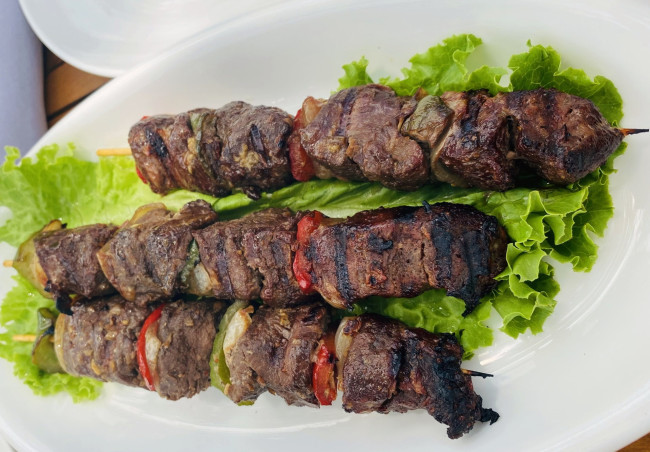 Обои картинки фото еда, шашлык,  барбекю, салат, мясо