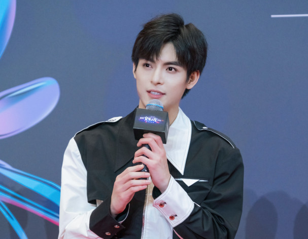 Обои картинки фото 14, 03, 2025г, мужчины, wang hao xuan, ван, хао, сюань