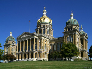 Картинка города здания дома