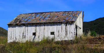 Картинка разное развалины руины металлолом лето сарай