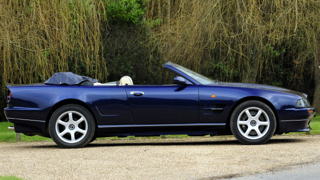 Обои картинки фото aston, martin, v8, автомобили, великобритания, ltd, элитные