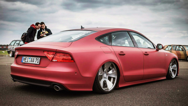 Обои картинки фото автомобили, выставки, уличные, фото, s7, audi