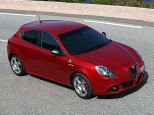 Картинка автомобили alfa+romeo alfa romeo giulietta quadrifoglio verde 940 2014 г красный