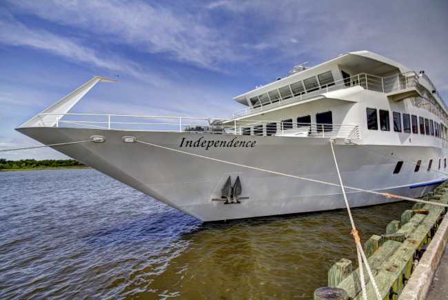 Обои картинки фото корабли, Яхты, причал, яхта, якорь, швартовы