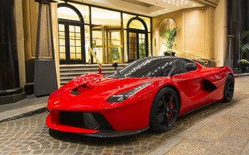 Картинка автомобили ferrari красный sportscar laferrari