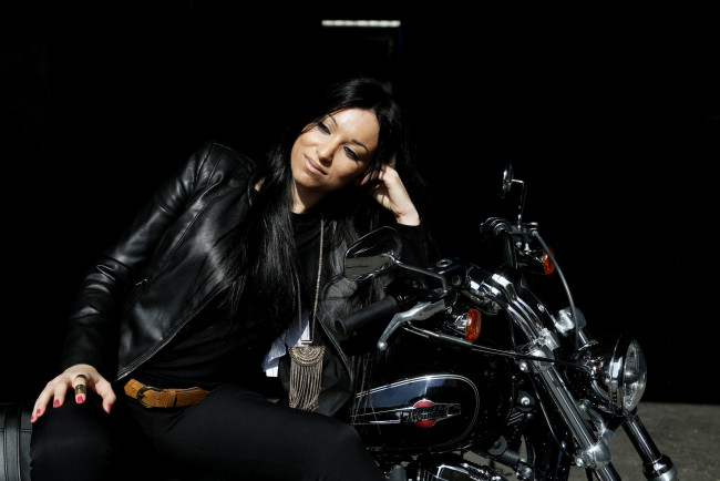 Обои картинки фото мотоциклы, мото с девушкой, девица, байк