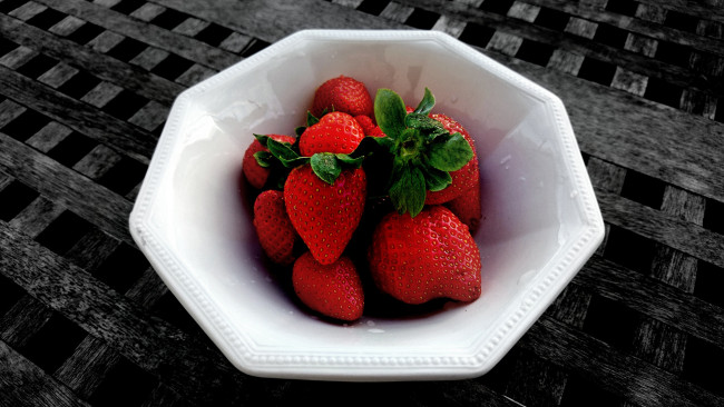 Обои картинки фото еда, клубника,  земляника, ягоды
