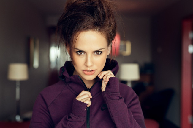 Обои картинки фото девушка, девушки, -unsort , брюнетки, темноволосые, модель