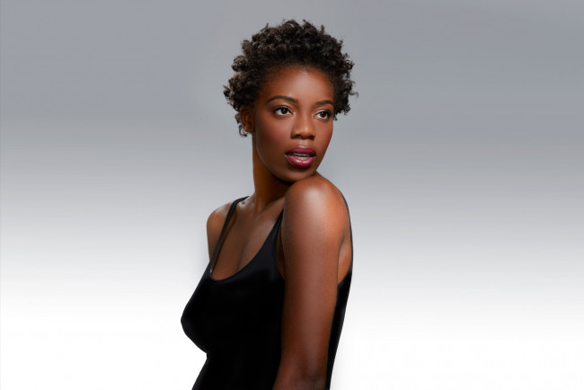 Обои картинки фото девушки, -unsort , темнокожие, мулатка, портрет, девушка, лицо, брюнетка, причёска, макияж, модель