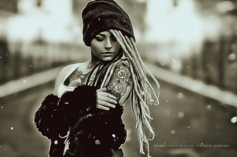 Картинка календари компьютерный+дизайн модель тату шапка девушка