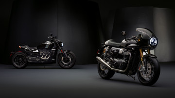 Картинка 2019+triumph+thruxton+tfc+&+triumph+rocket+tfc мотоциклы triumph мотоцикл два черный thruxton tfc