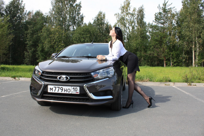 Обои картинки фото лада веста, автомобили, -авто с девушками, лада, веста, автомобиль, ваз, девушка