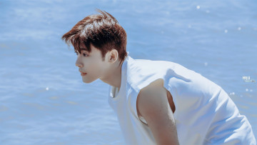 Картинка мужчины hou+ming+hao актер футболка море