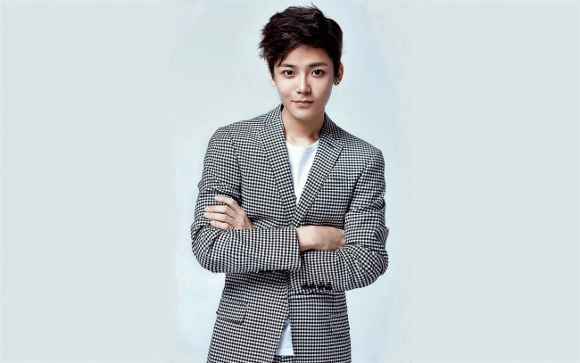 Обои картинки фото мужчины, hou ming hao, актер, пиджак