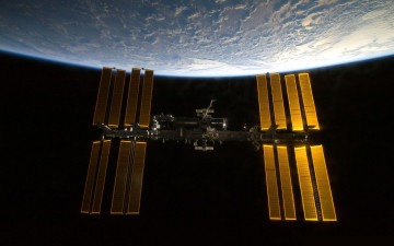 Картинка космос космические корабли станции