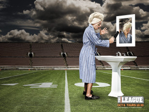Картинка лига сериал кино фильмы the league 2009 мужчина стадион раковина зеркало
