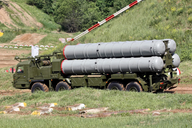 Обои картинки фото техника, военная техника, 6909-022, 5п90с, на, шасси, баз