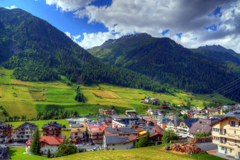 Картинка города -+пейзажи горы