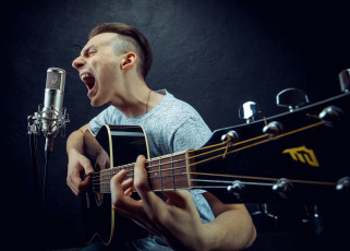 Картинка музыка -другое гитара мужчина микрофон