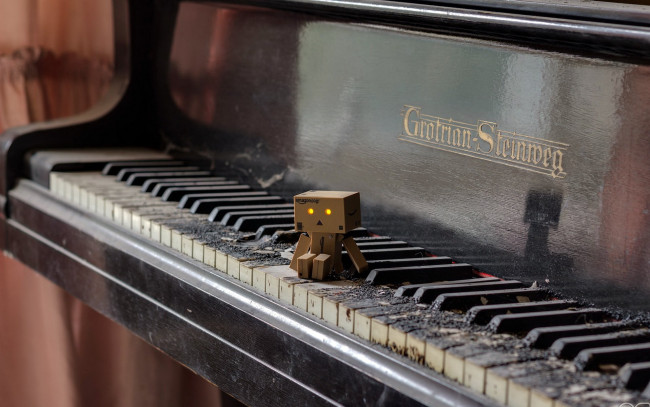 Обои картинки фото музыка, -музыкальные инструменты, коробка, пианино