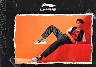 Картинка мужчины xiao+zhan актер футболка штаны кроссовки