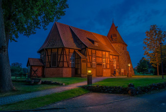 Картинка suderburg germany города -+католические+соборы +костелы +аббатства