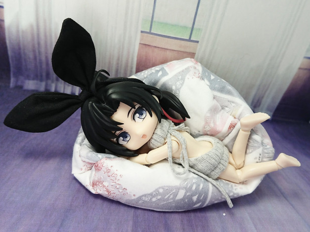 Обои картинки фото разное, куклы, кукла, ушки, кресло