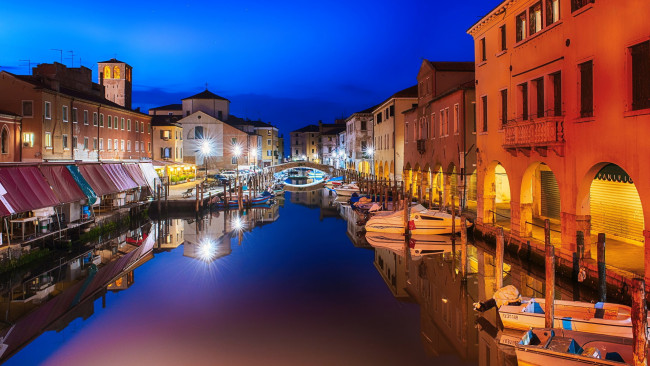 Обои картинки фото города, венеция , италия, канал, вечер, огни